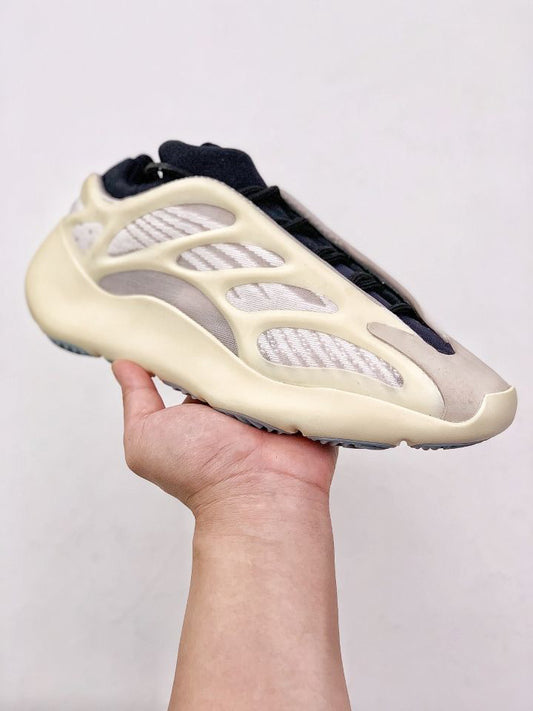 Adidas Yeezy Boost 700 V3